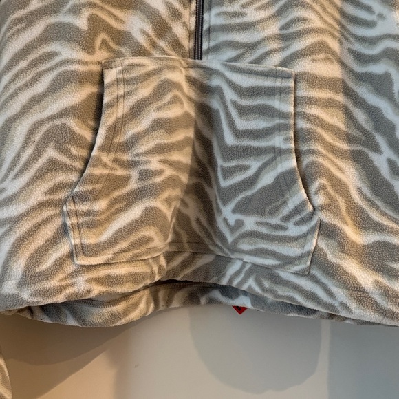TNA Aritzia Polar Fleece Quarter Zip Zebra Print Pullover Tan White Medium - Picture 5 of 8